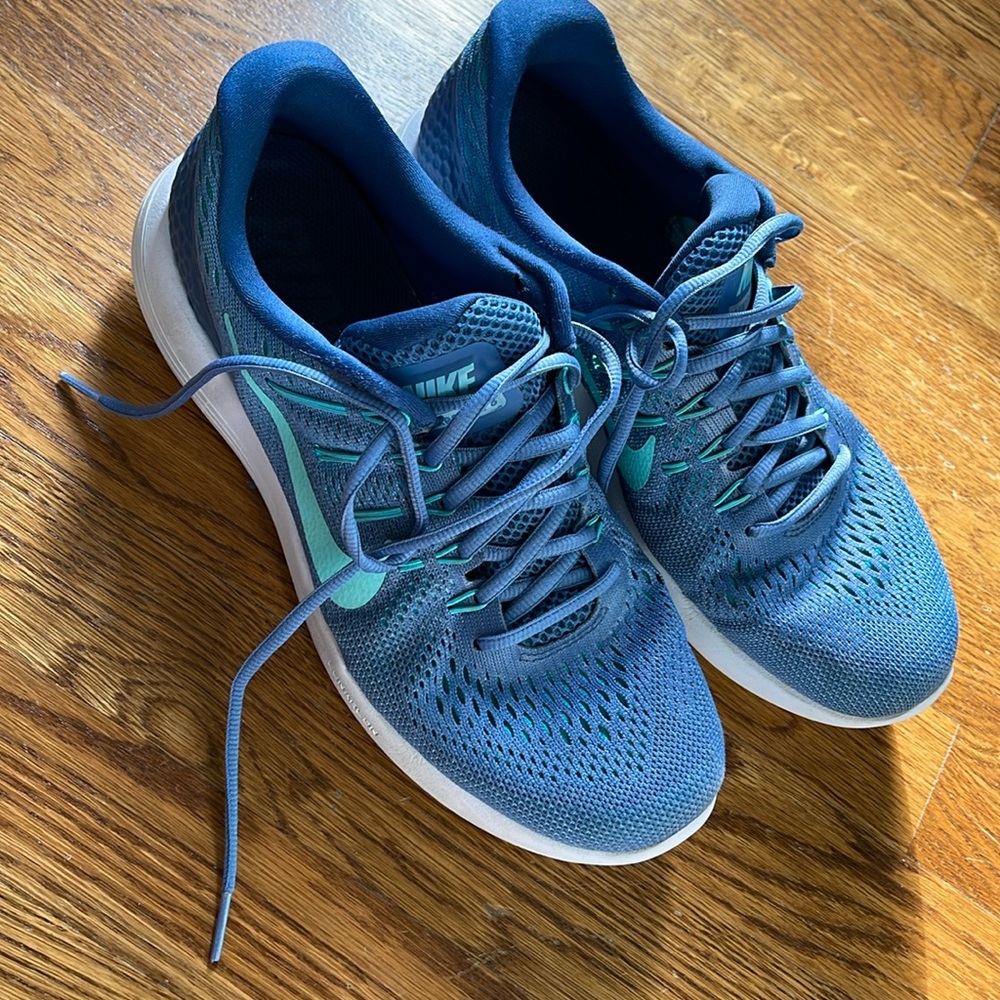 In very good condition Nike sneakers